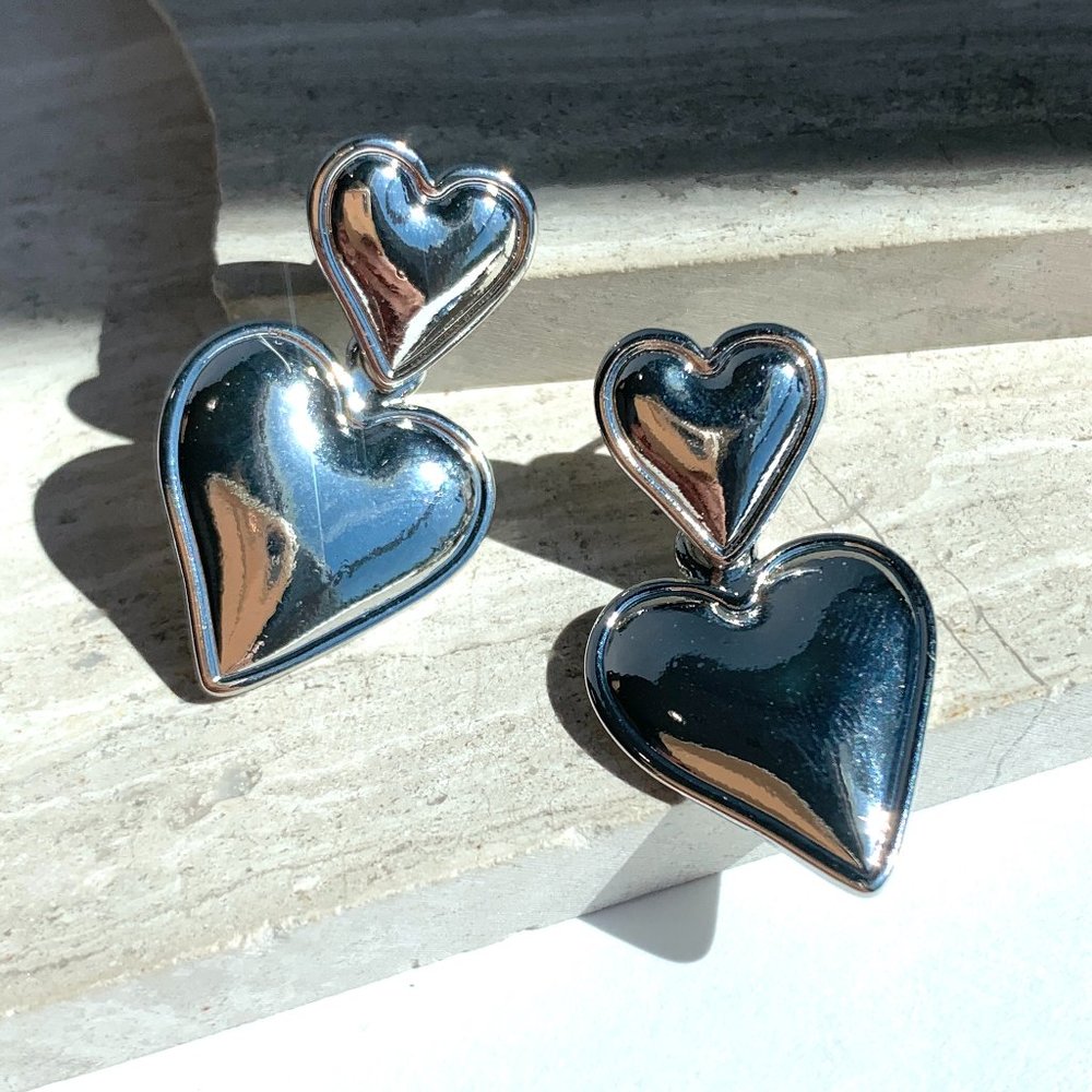NEW~ Anthropologie Amber Sceats "Cupid" Silver Double Heart Earrings
